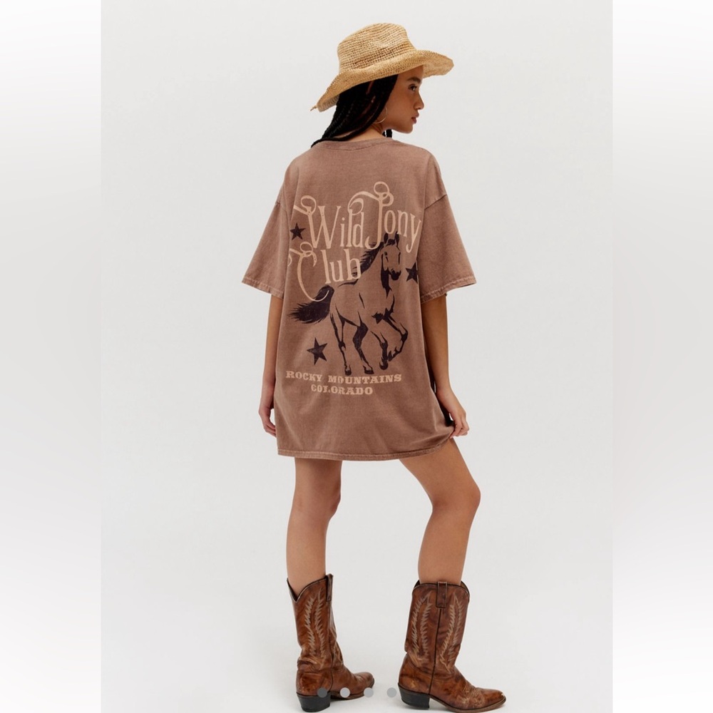 Urban Outfitters Oversized Western Tee